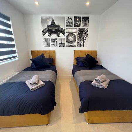Star London Station Road 3-Bed Haven Apartment Exterior photo